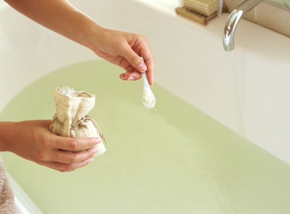 Bath with soda to raise members